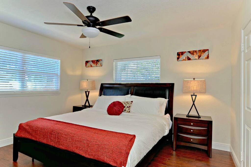 Spacious House With Big Backyard In N. Hyde Park / Close To Downtown Тампа Екстериор снимка