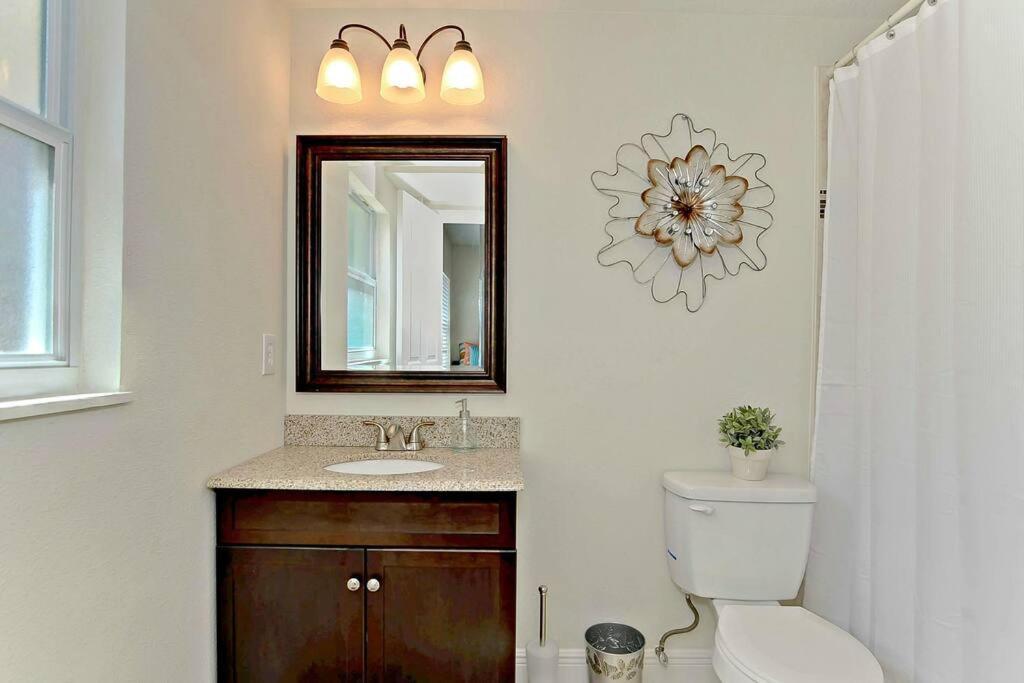Spacious House With Big Backyard In N. Hyde Park / Close To Downtown Тампа Екстериор снимка